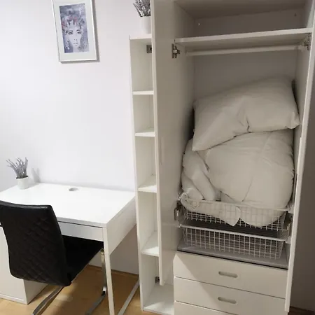 Hallera P6 Ząbki