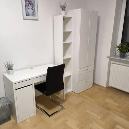 Apartment Hallera P6 Ząbki